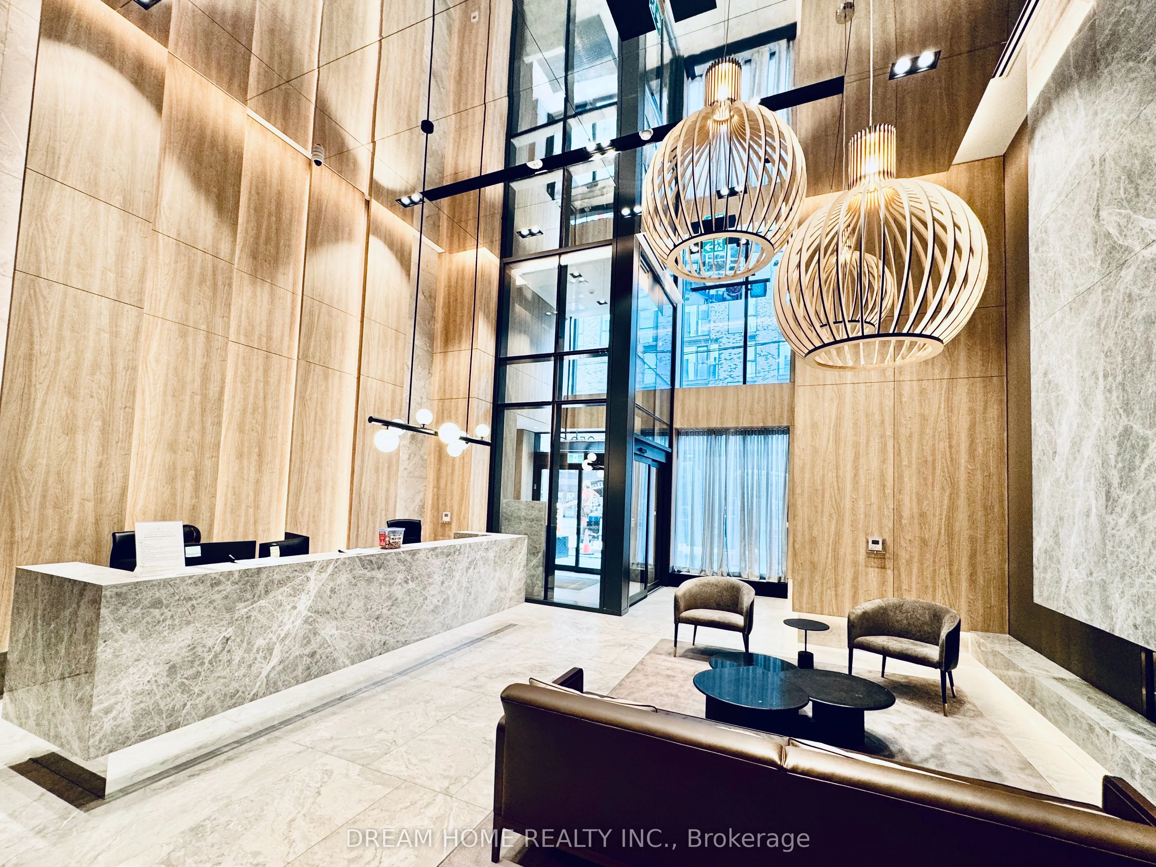 252 church st Street LPH06, Toronto C08, ON M5B 0E6