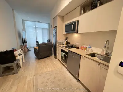 Condo Apartment in Toronto