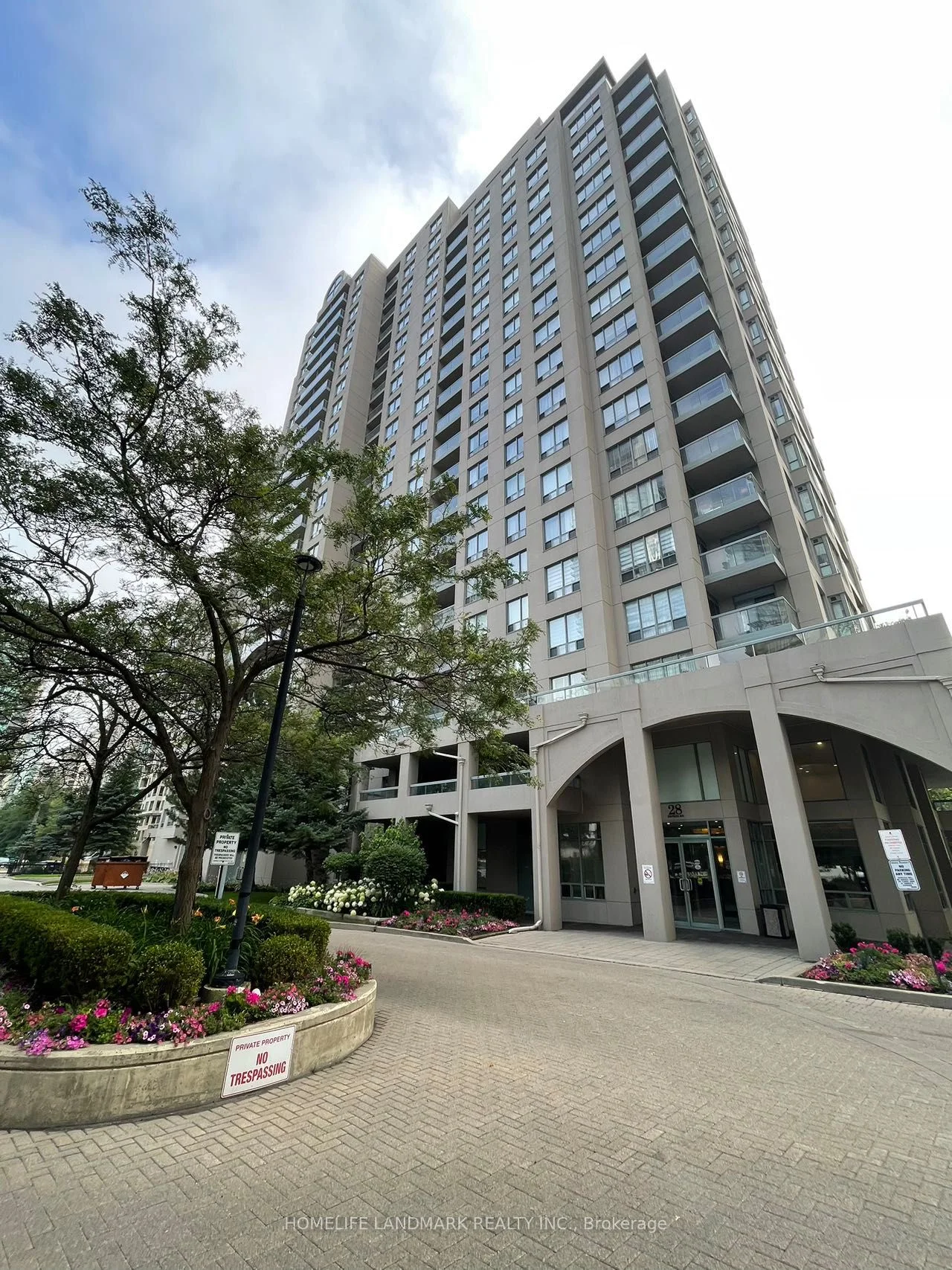 28 Empress Avenue 606, Toronto C14, On M2n 3t3