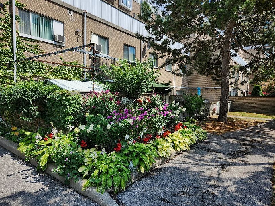 201 Shaughnessy Boulevard #408, Toronto C15, ON M2J 1J9