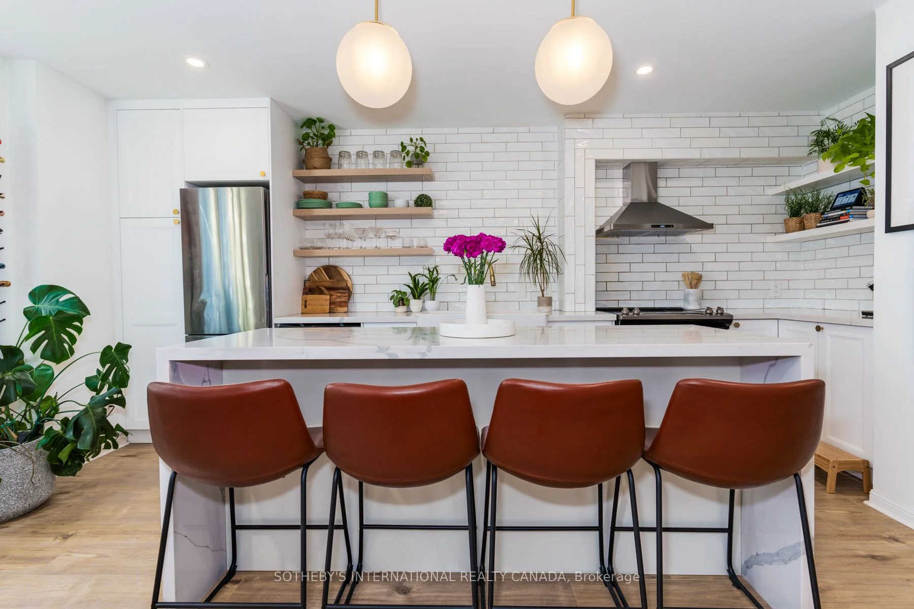 100 Strachan Avenue 607, Toronto C01, ON M6K 3M6