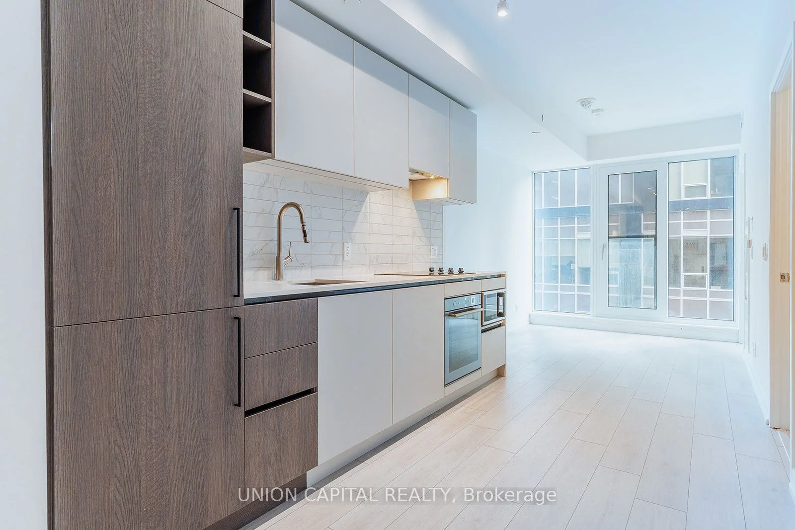 55 Mercer Street 1210, Toronto C01, ON M5V 0W4