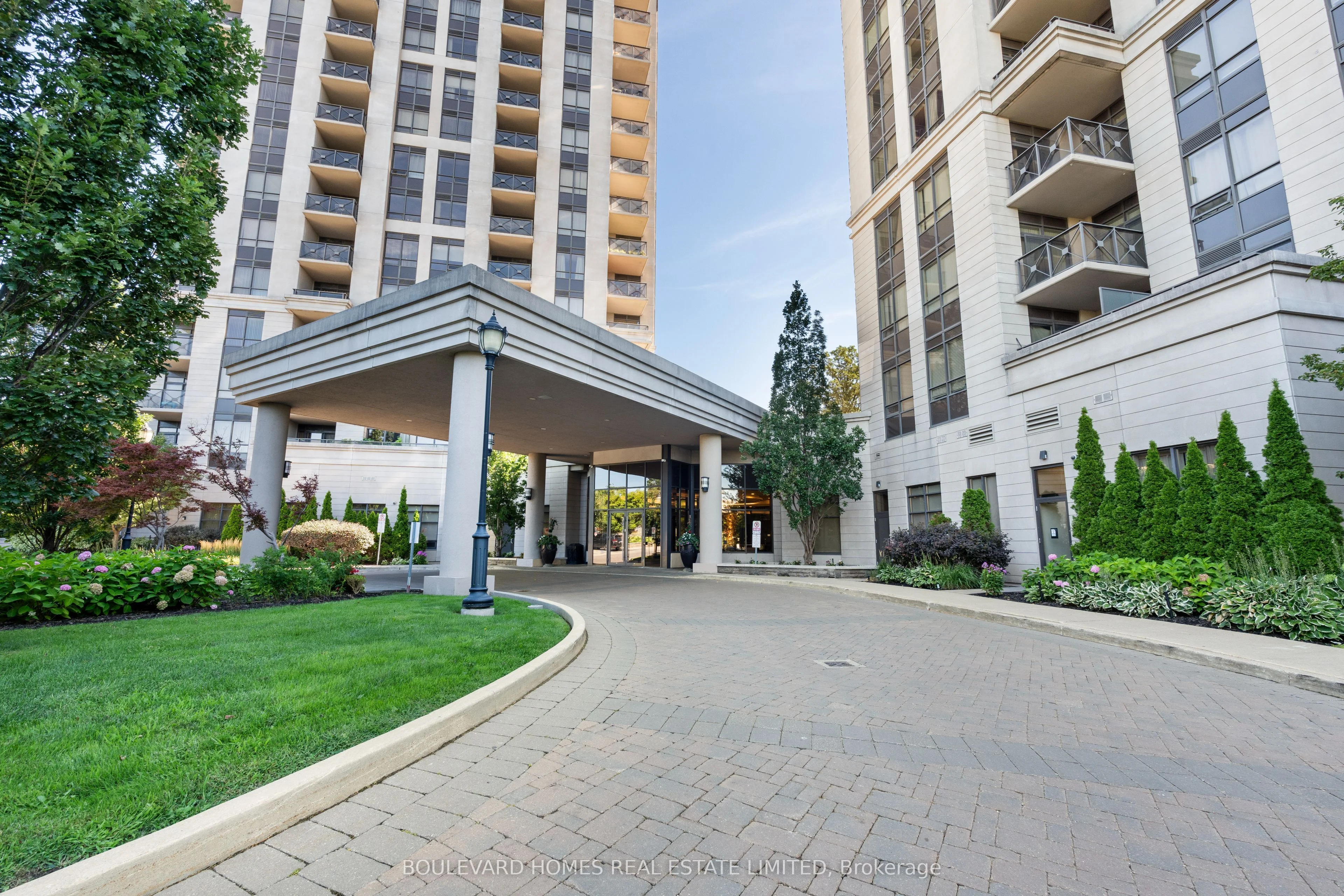 133 Wynford Drive 2308, Toronto C13, ON M3C 0J5