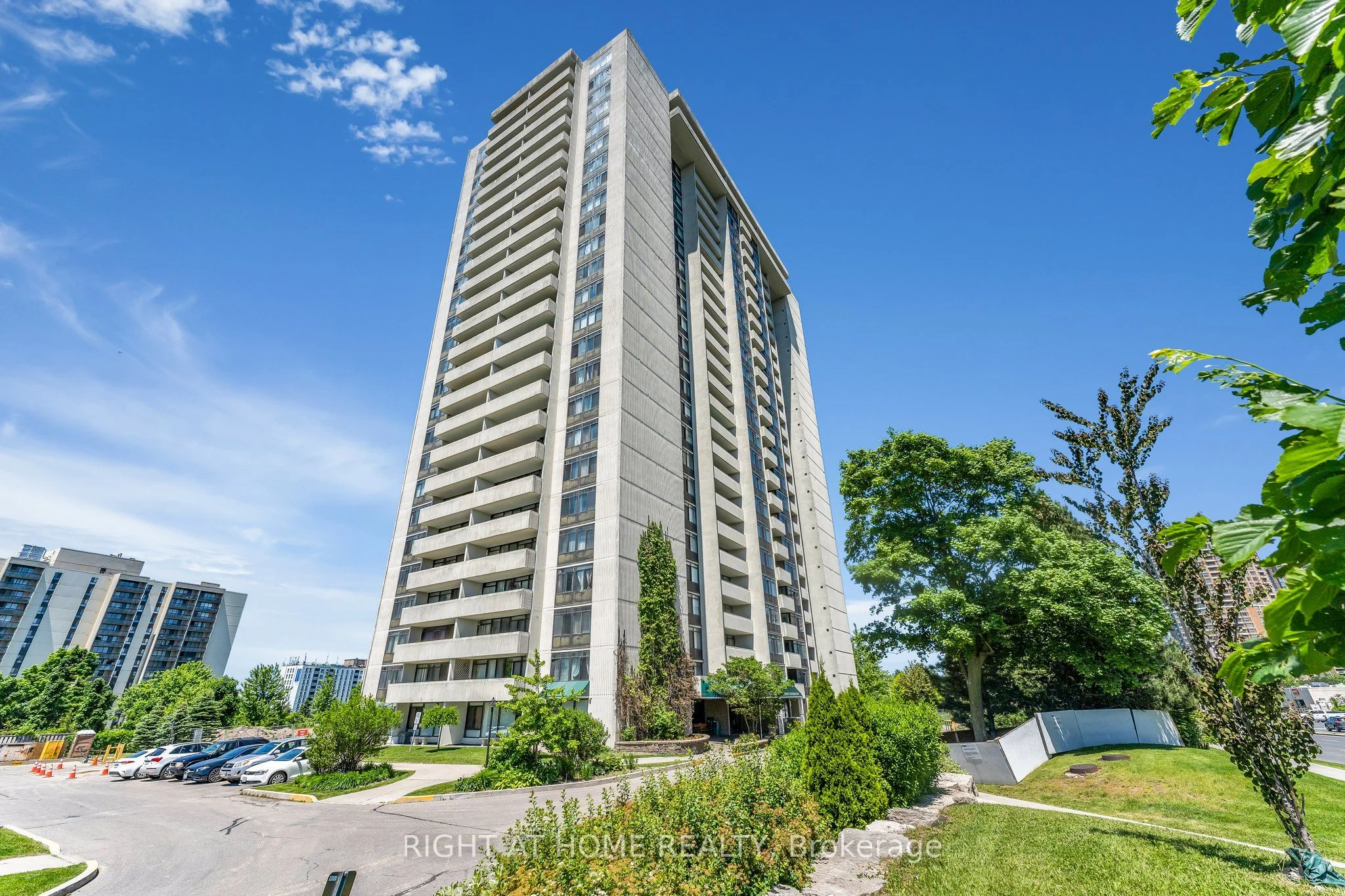 3300 Don Mills Road 2209, Toronto C15, On M2j 4x7
