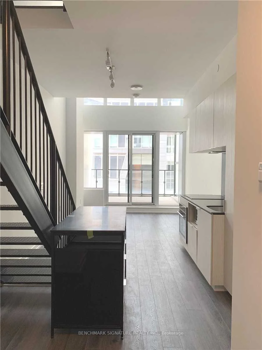 77 Shuter Street 220, Toronto C08, ON M5B 0B8