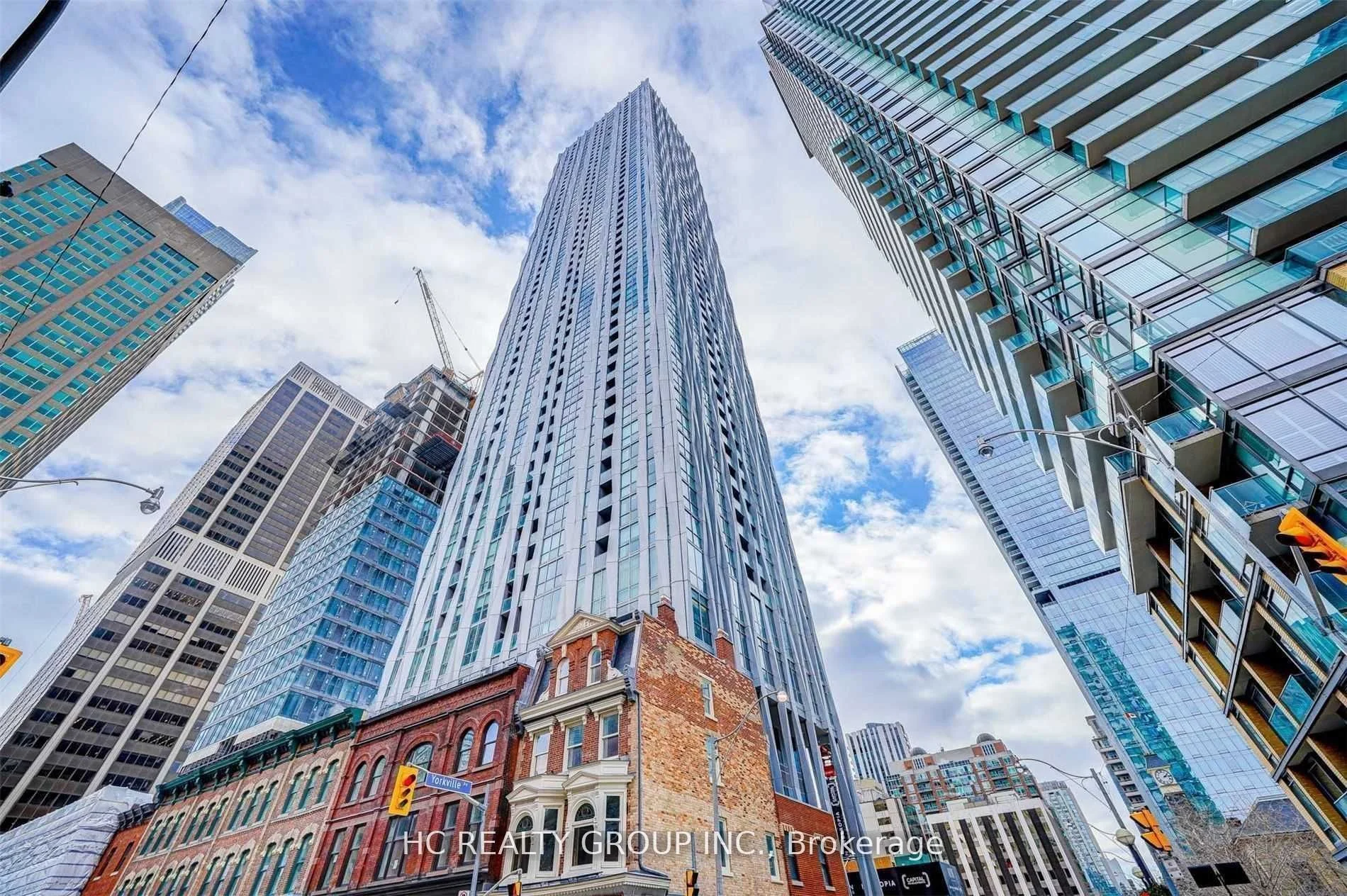 1 Yorkville Avenue 3912, Toronto C02, ON M4W 1L1