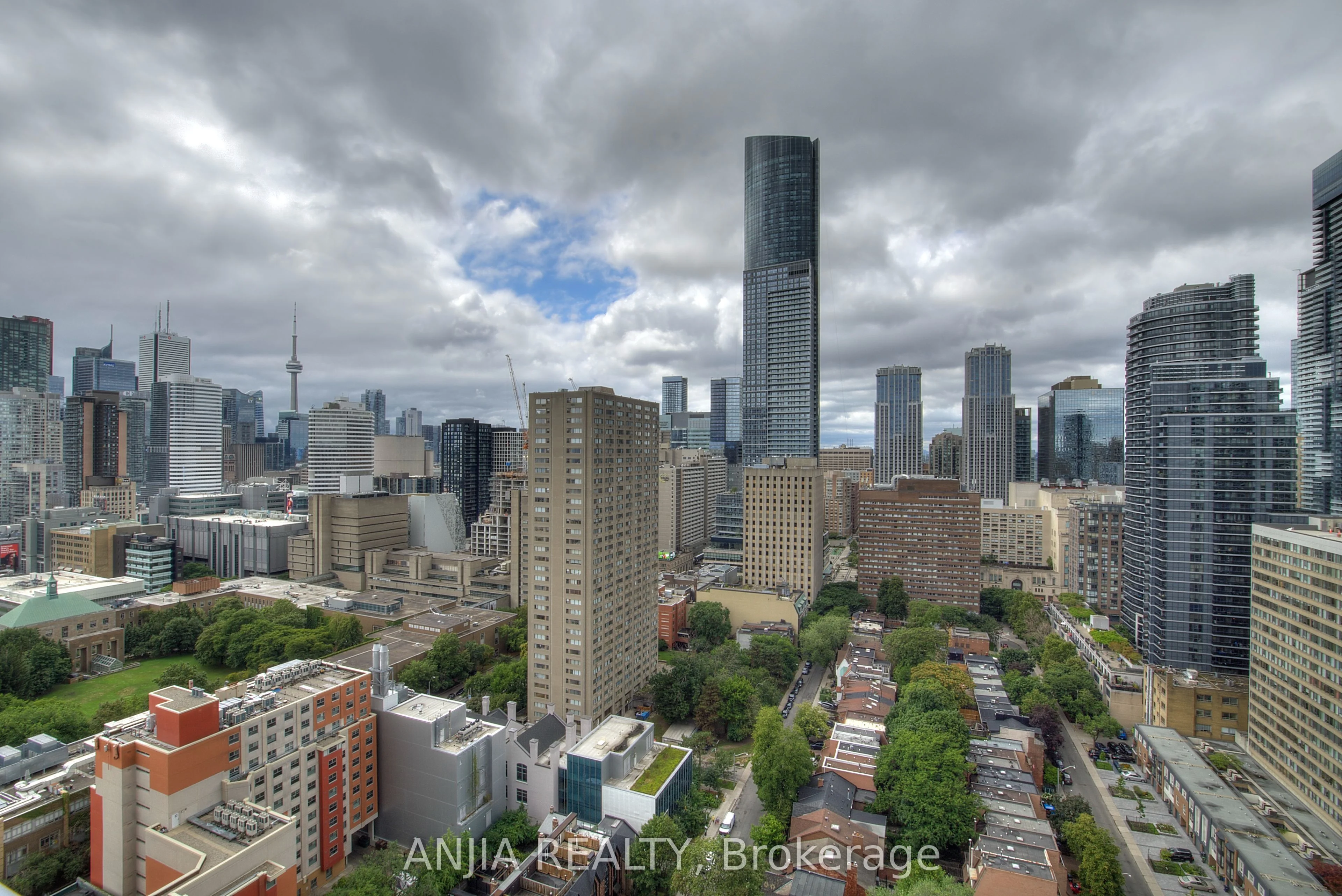 365 Church Street 2701, Toronto C08, ON M5B 0B5