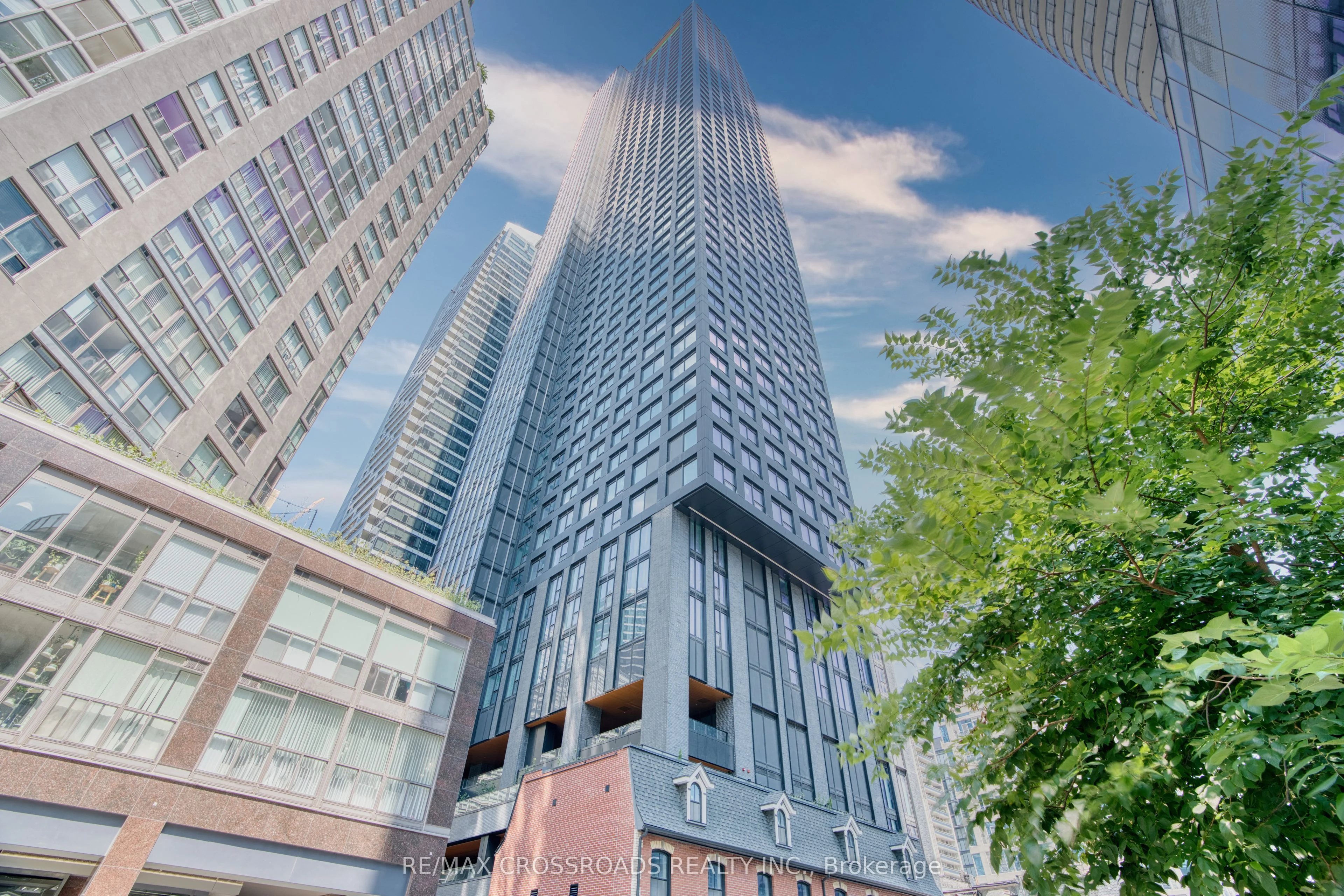 8 Wellesley Street W 5701, Toronto C01, ON M4Y 0J5