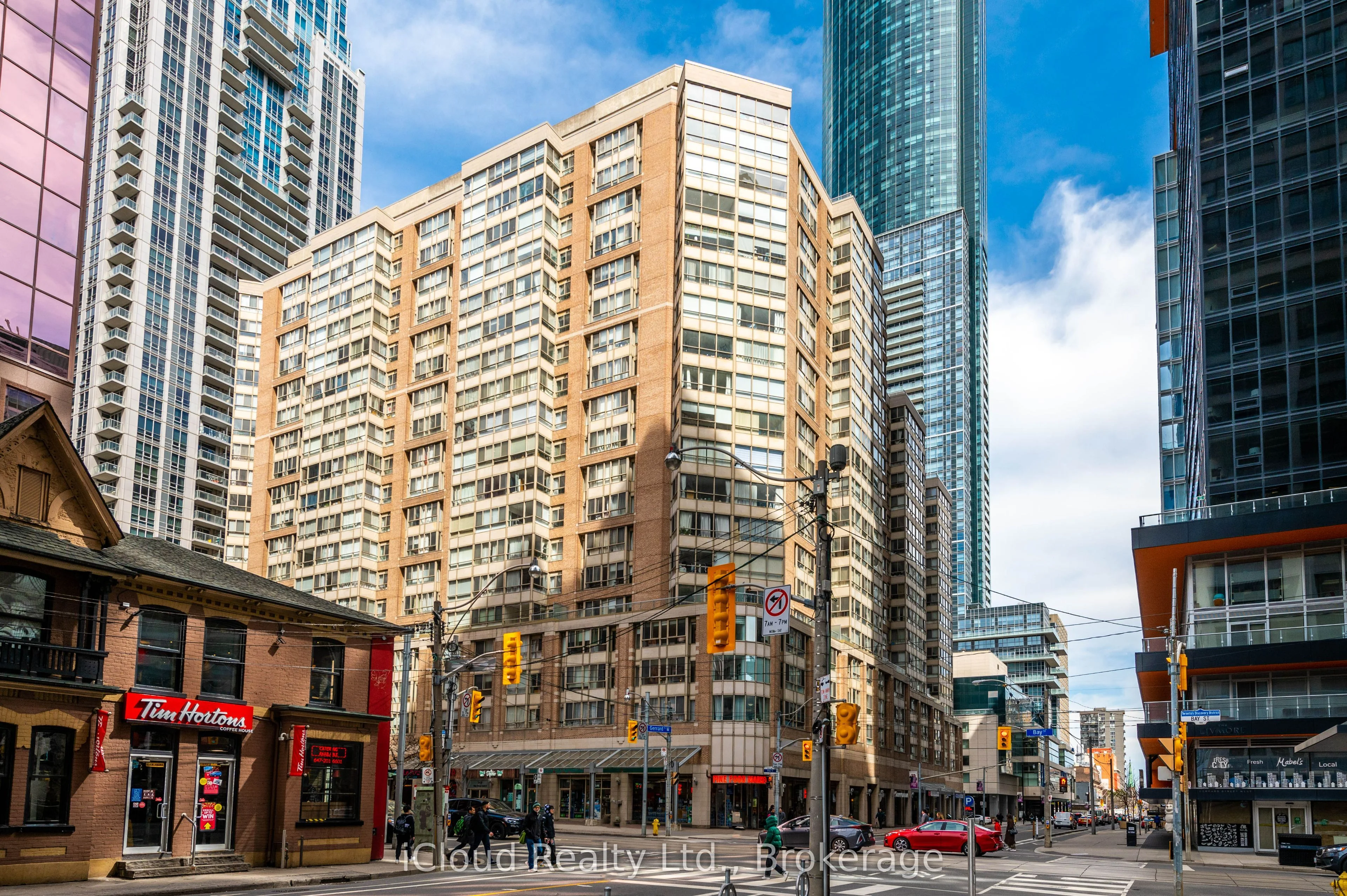 44 Gerrard Street W 1808, Toronto C01, ON M5G 2K2