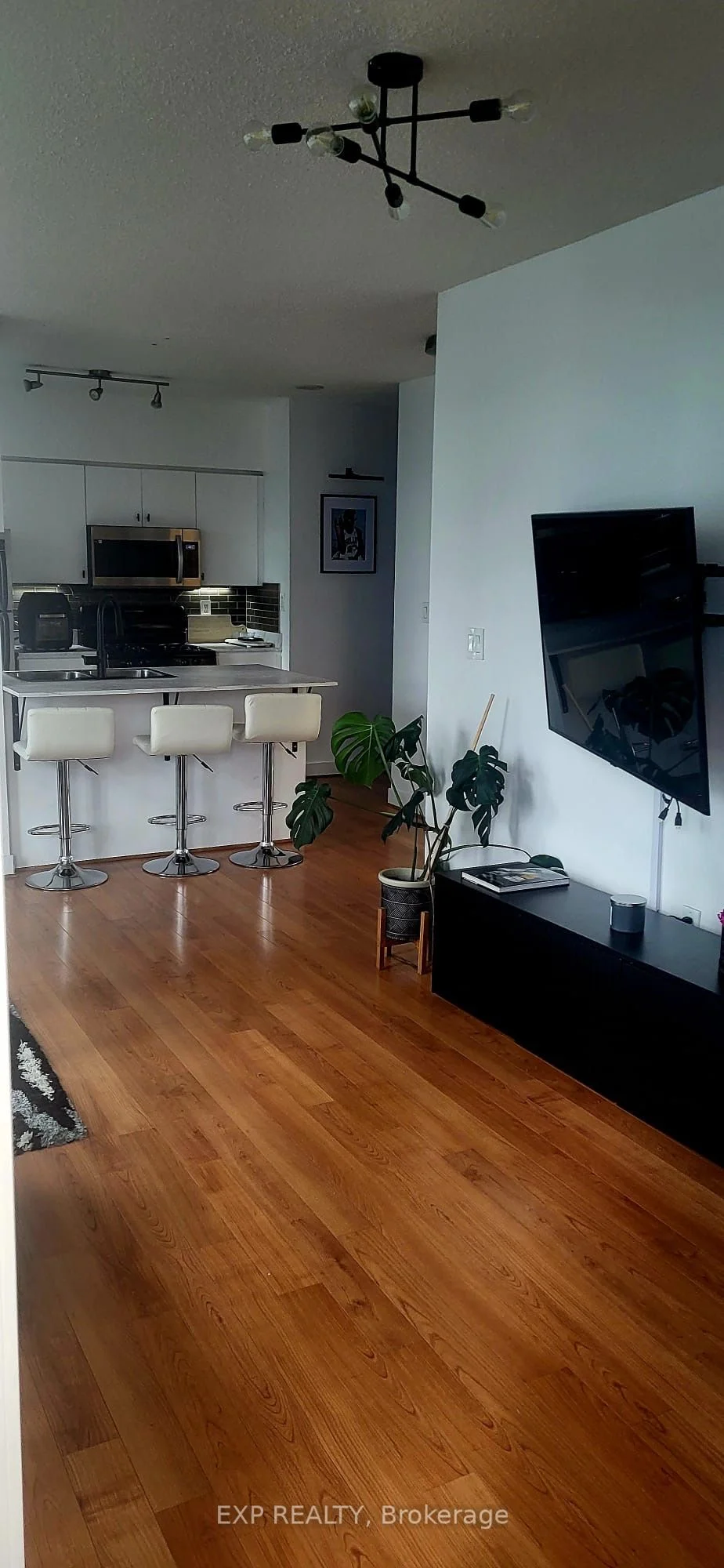 10 Navy Wharf Court 2503, Toronto C01, ON M5V 3V2