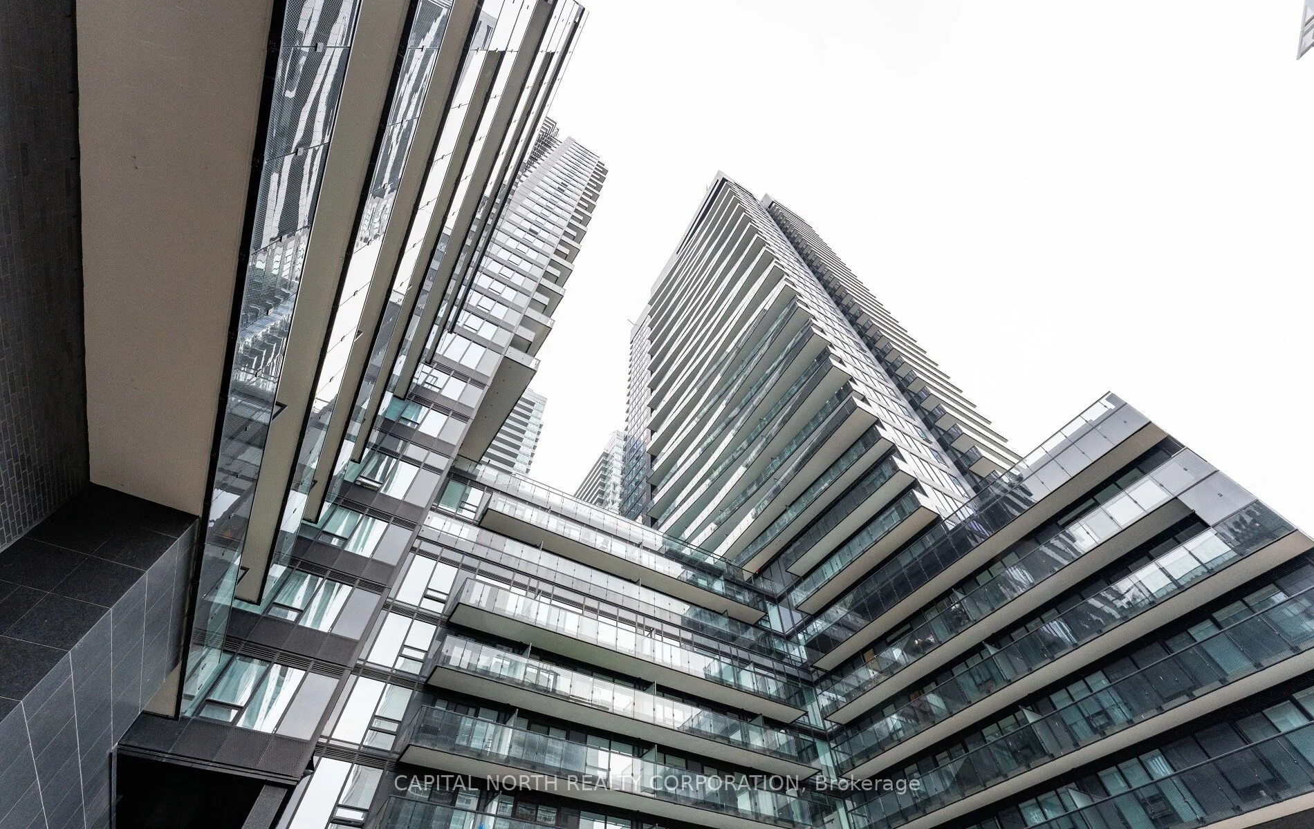 117 Broadway Avenue 419, Toronto C10, On M4p 1v3