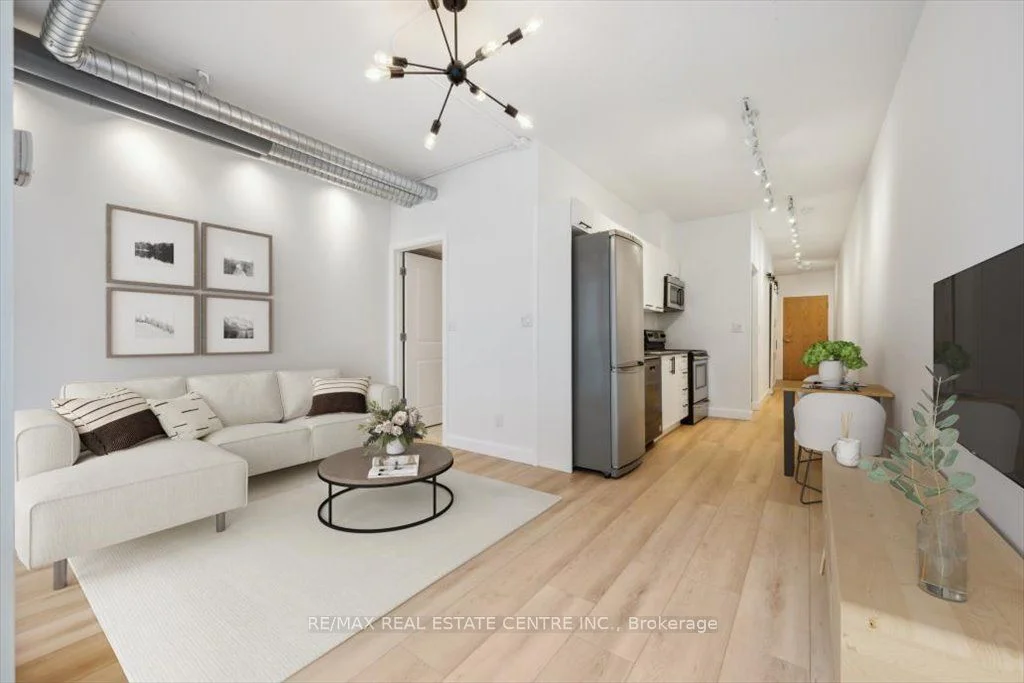 150 Sudbury Street 1407, Toronto C01, ON M6J 3S8