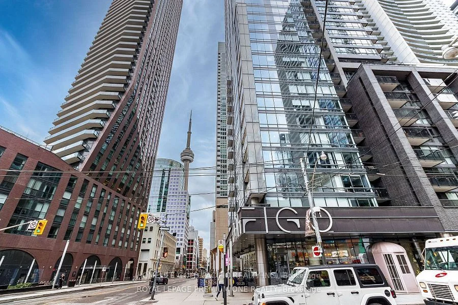 295 Adelaide Street W 719, Toronto C01, On M5v 0l4