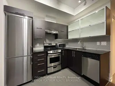 Condo Apartment in Toronto