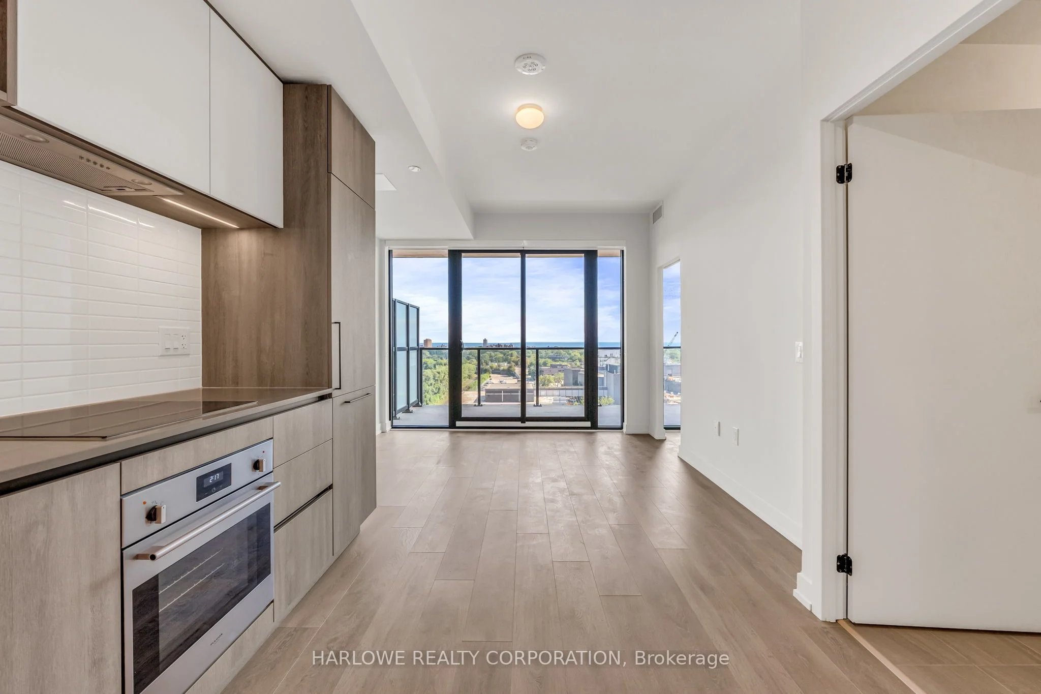 181 Sterling Road 1205, Toronto C01, ON M6R 0B2