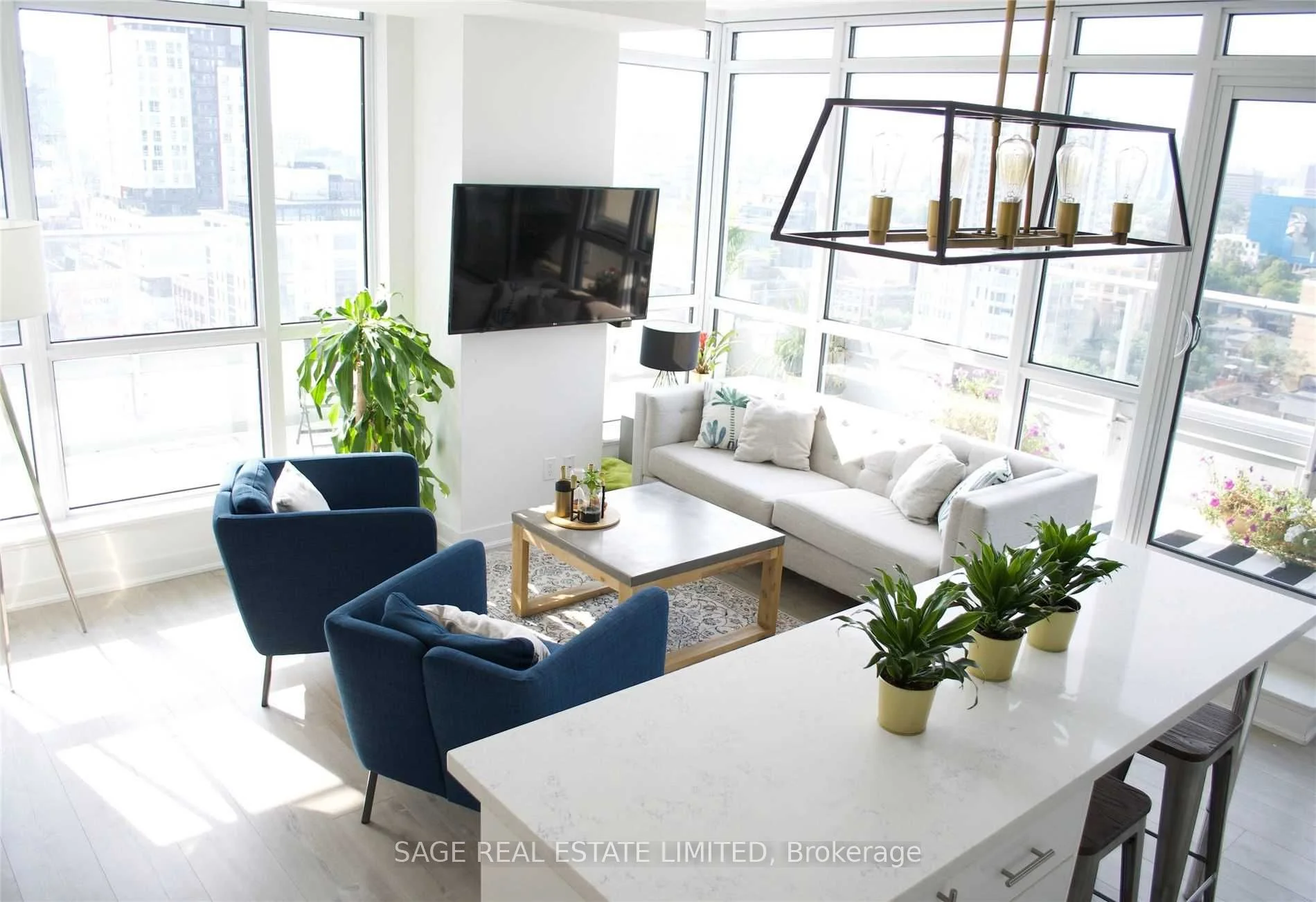 30 Nelson Street 1707, Toronto C01, ON M5V 0H5