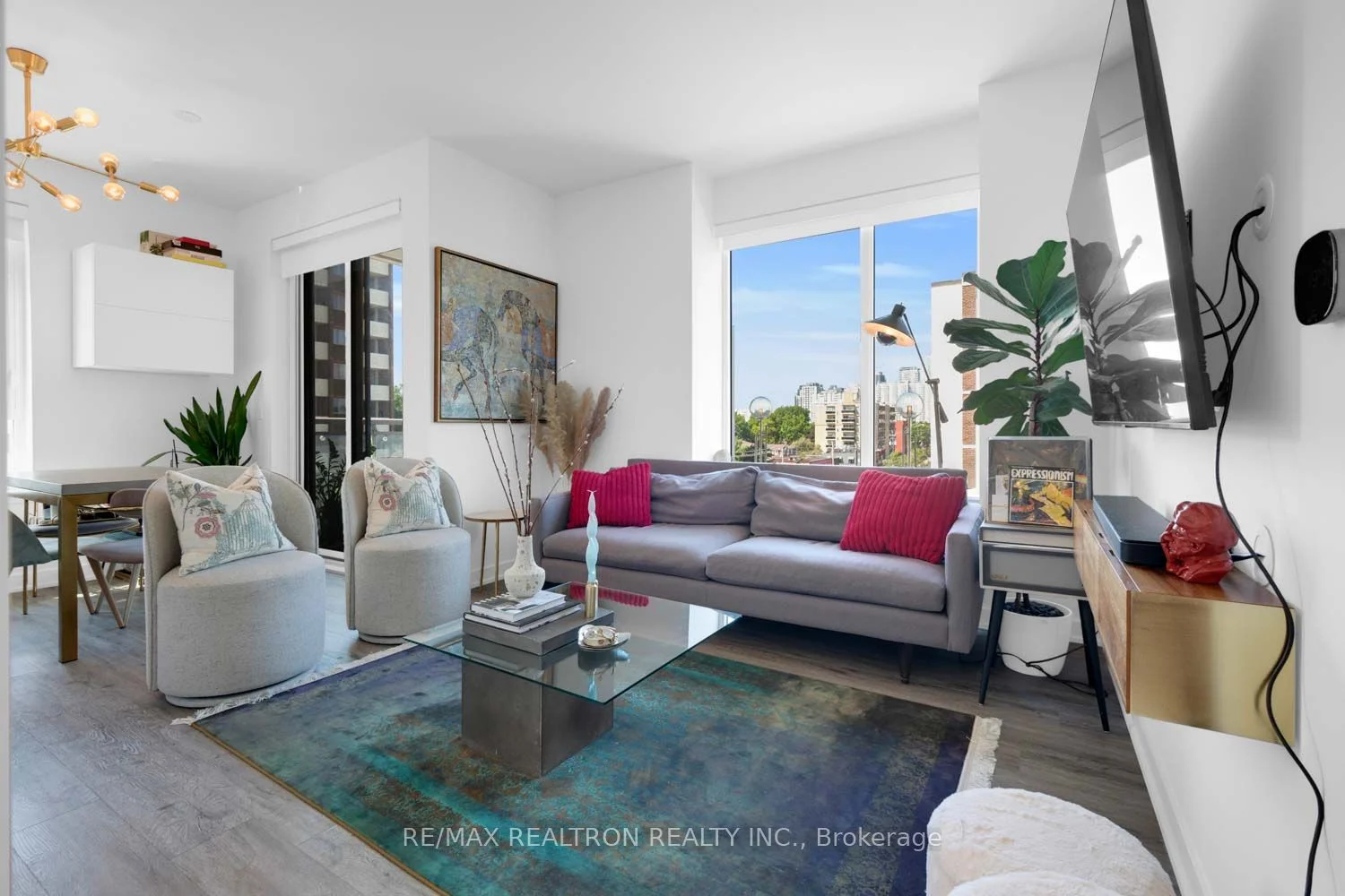 Condo Apartment in Toronto