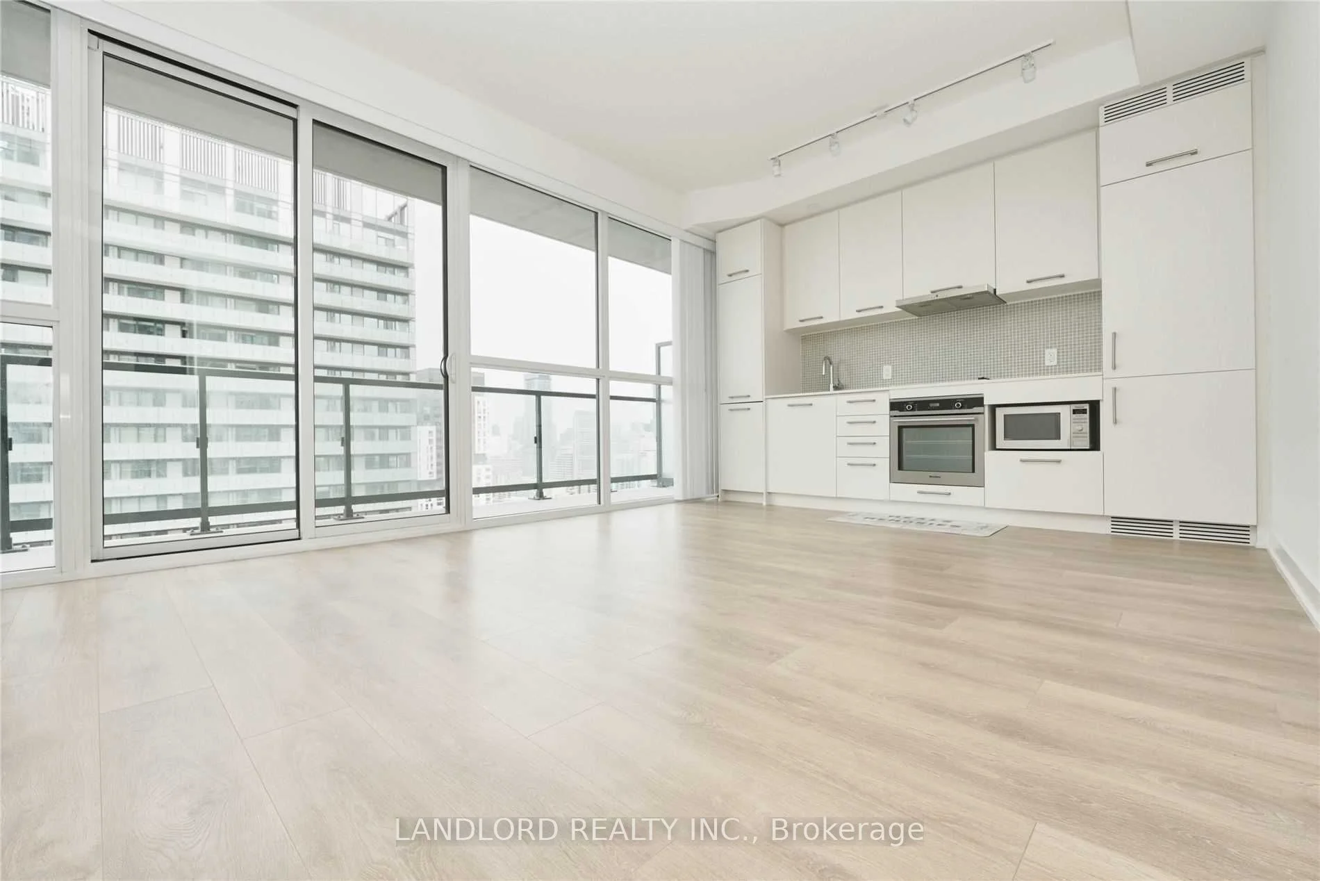 87 Peter Street 3507, Toronto C01, ON M5V 0P1