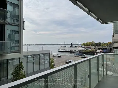 Condo Apartment in Toronto