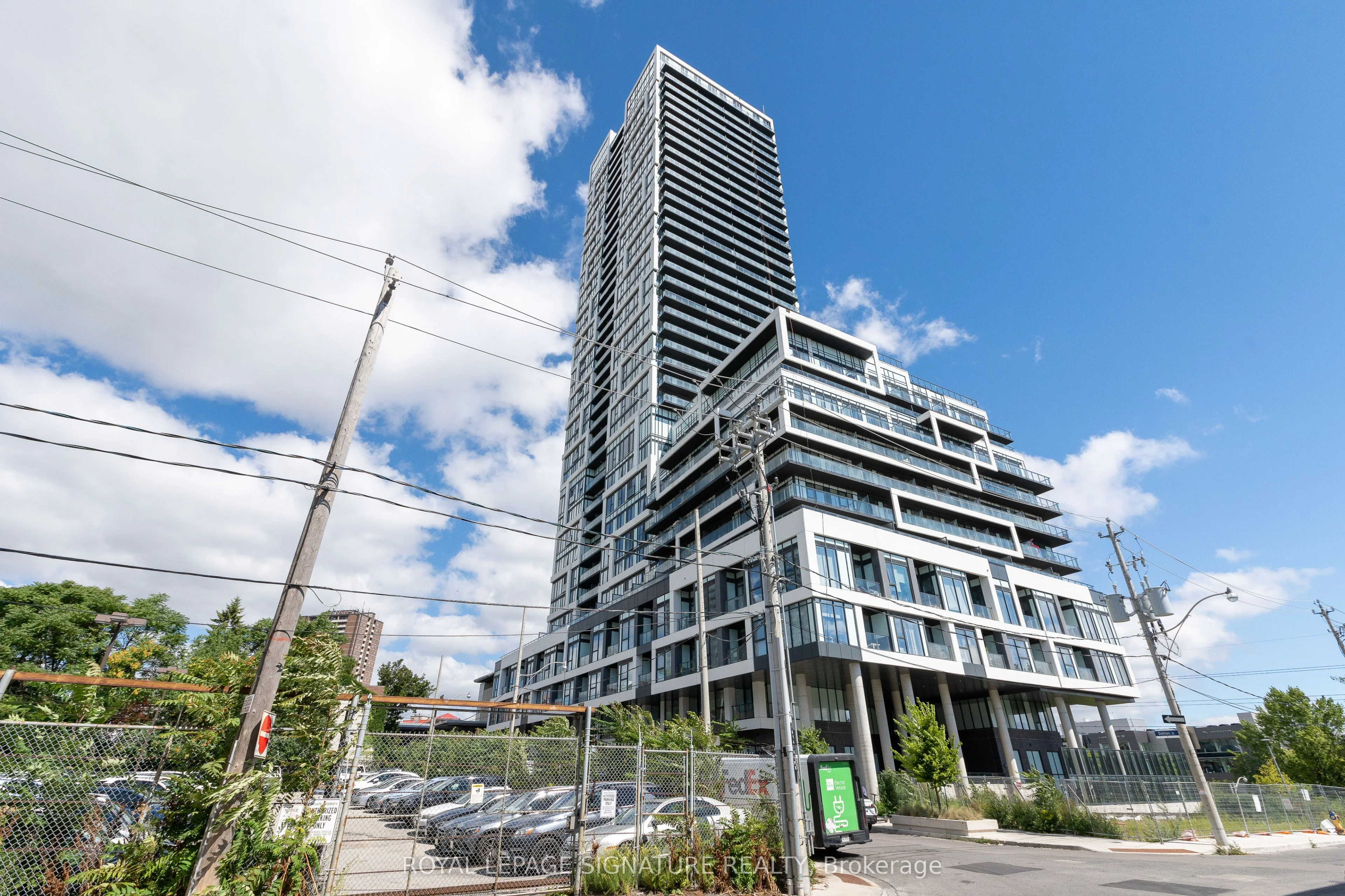 5 Defries Street 1804, Toronto C08, On M5a 0w7