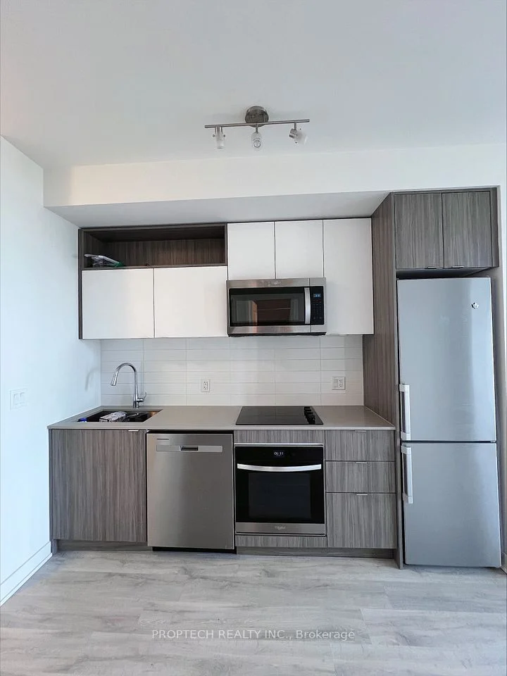70 Princess St Street E 1912, Toronto C08, ON M5A 0X6