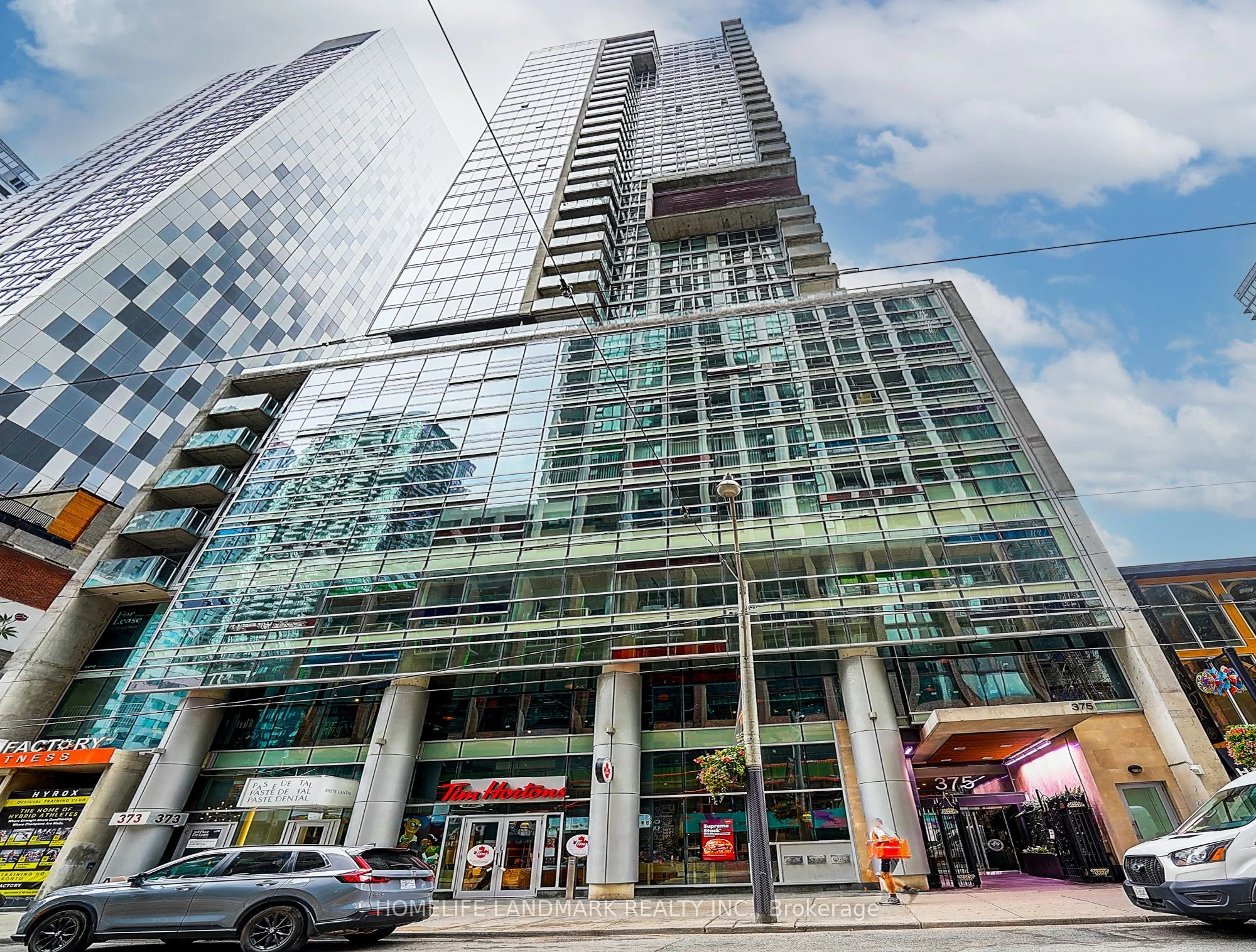 Condo Apartment in Toronto