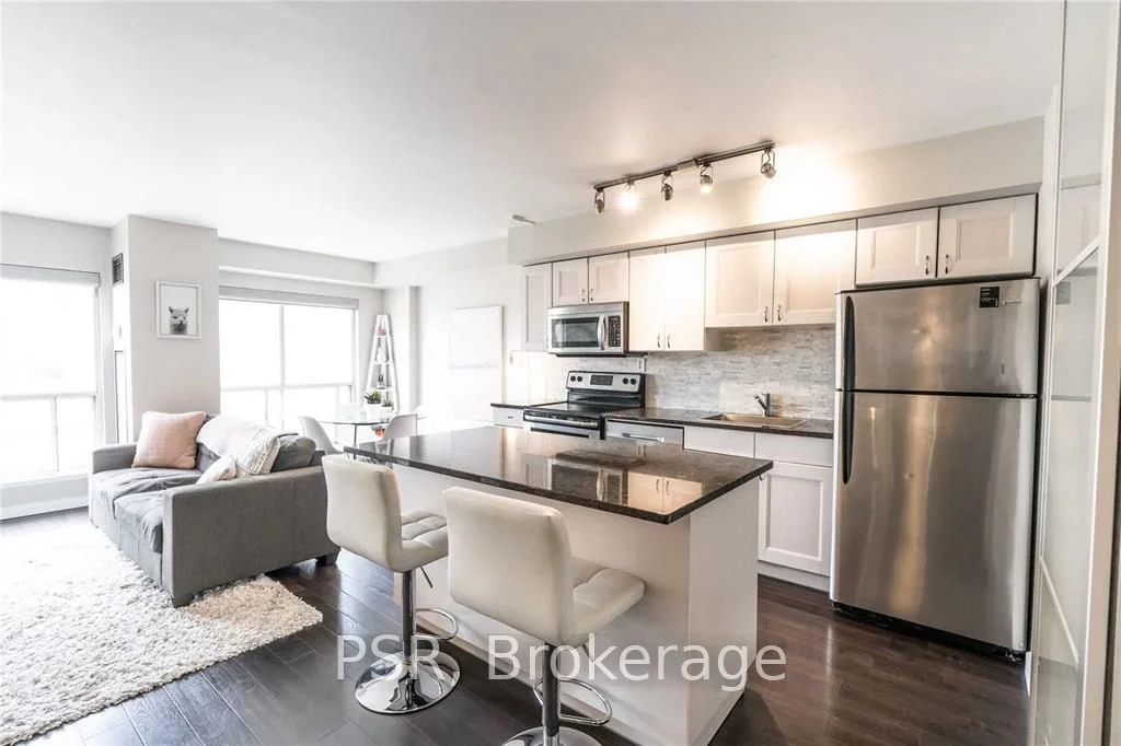 25 The Esplanade Street 420, Toronto C08, ON M5E 1W5