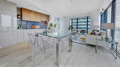 Condo Apartment in Toronto