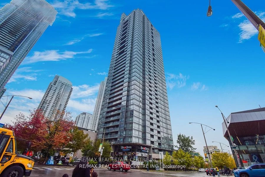 15 Fort York Boulevard 1510, Toronto C01, ON M5V 3Y4