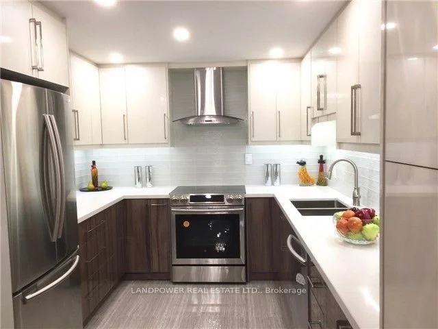 5444 Yonge Street 1811, Toronto C07, ON M2N 6J4