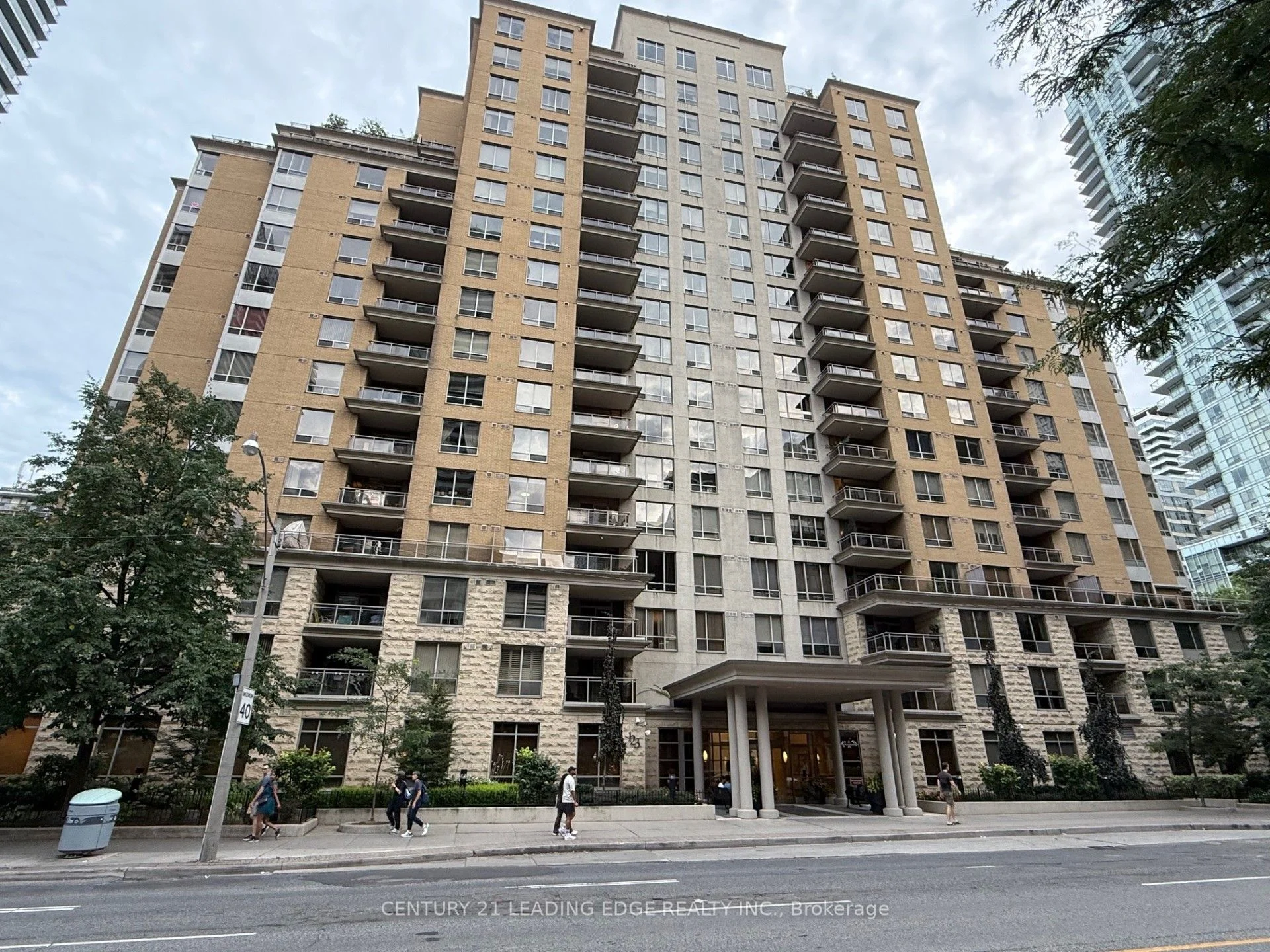 123 Eglinton Avenue E 502, Toronto C10, ON M4P 1J2