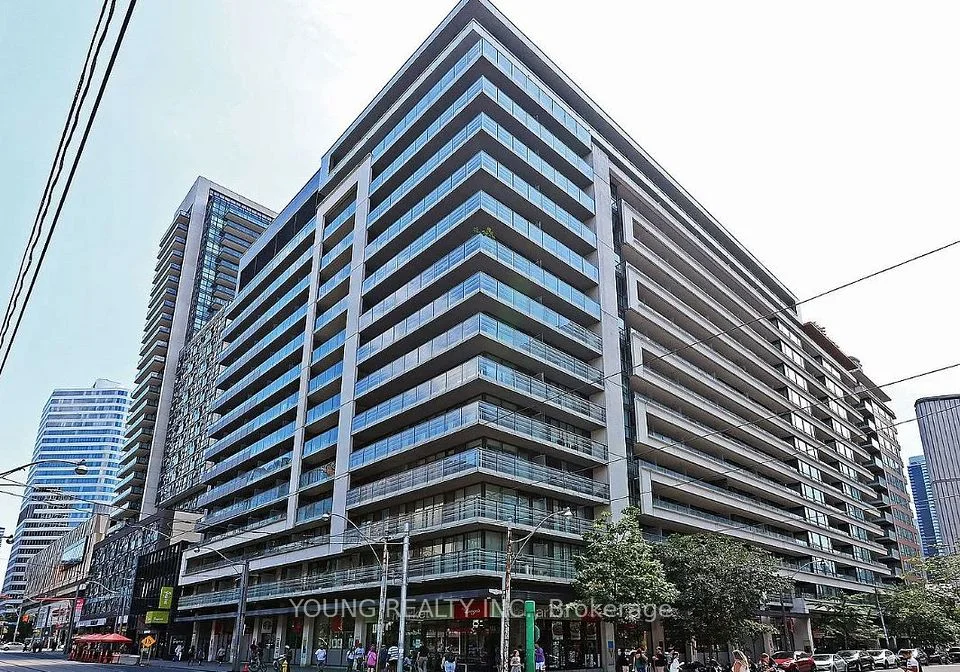 111 Elizabeth Street 505, Toronto C01, ON M5G 1P7