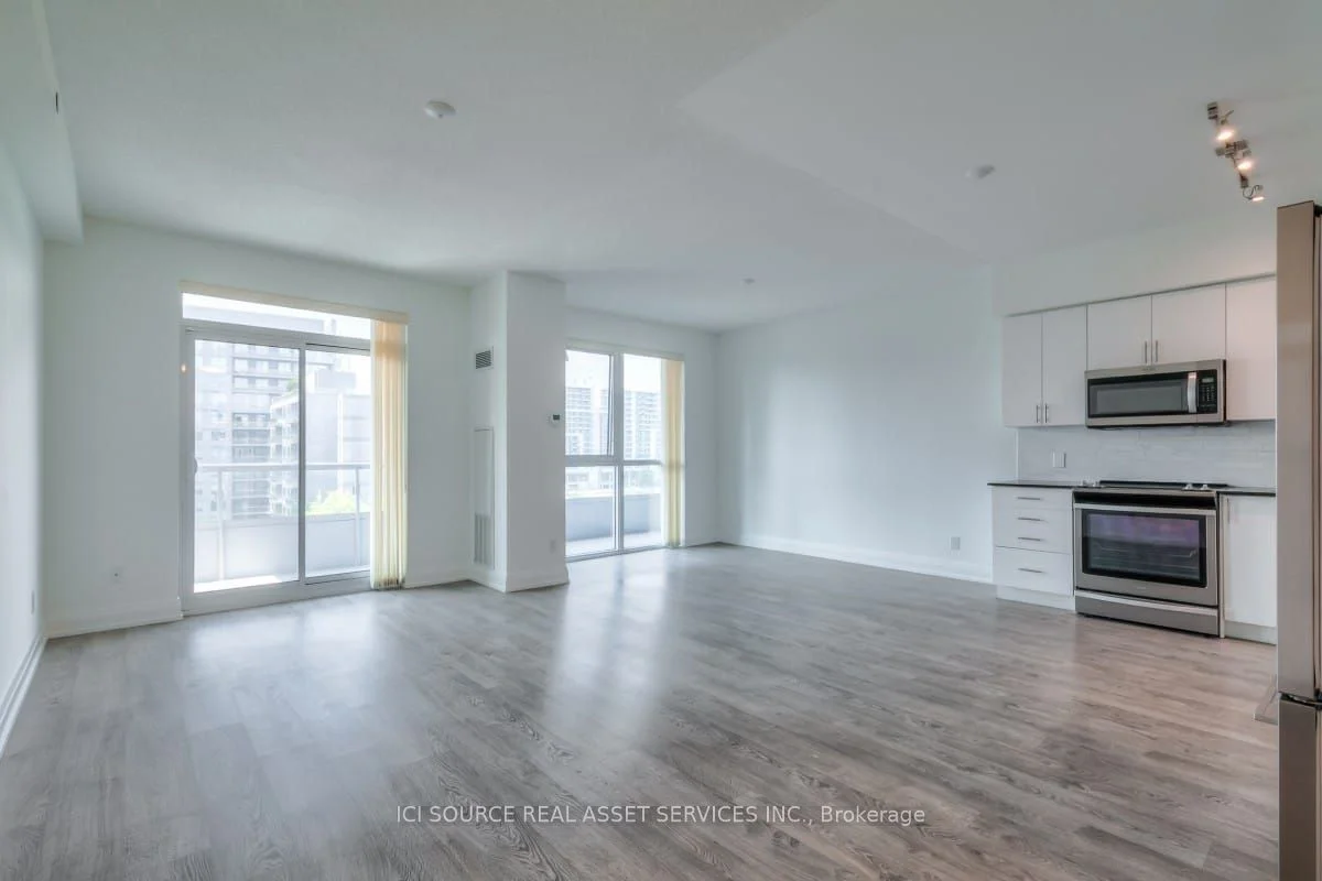 591 Sheppard Avenue E 912, Toronto C15, ON M2K 0G2