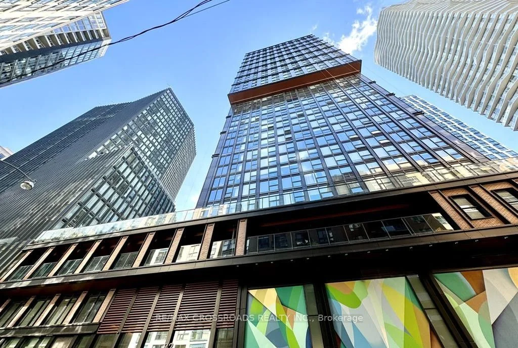 82 Dalhousie Street Lph12, Toronto C08, On M5b 0c5