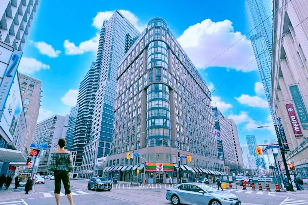 7 Carlton Street 1010, Toronto C08, ON M5B 2M3