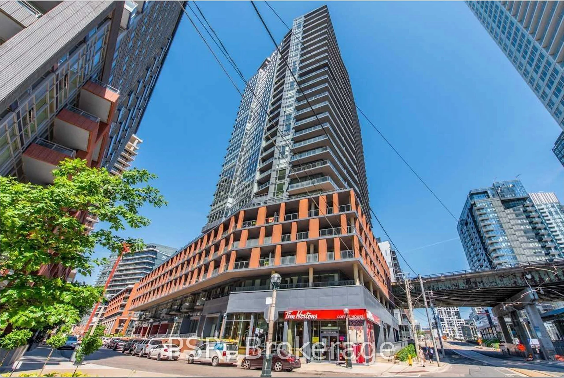 20 Bruyeres Mews 2703, Toronto C01, On M5v 0g8