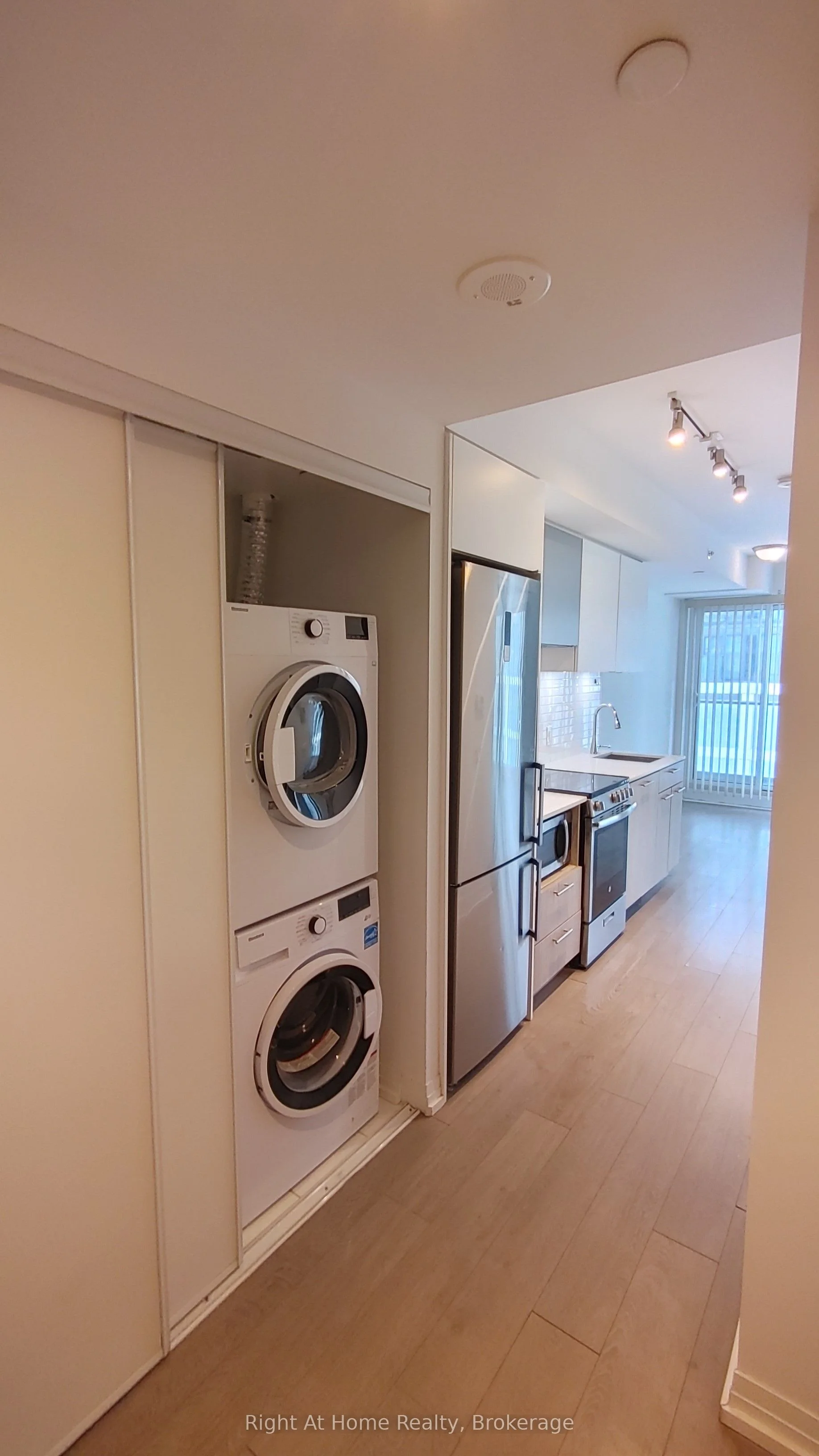 251 Jarvis Street 1818, Toronto C08, ON M5B 0C3