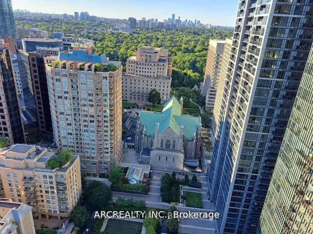 101 Charles Street E 2807, Toronto C08, ON M4Y 1V2