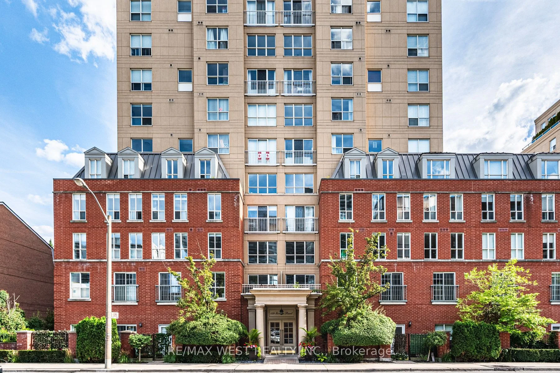 139 Merton Street 430, Toronto C10, ON M4S 3G7