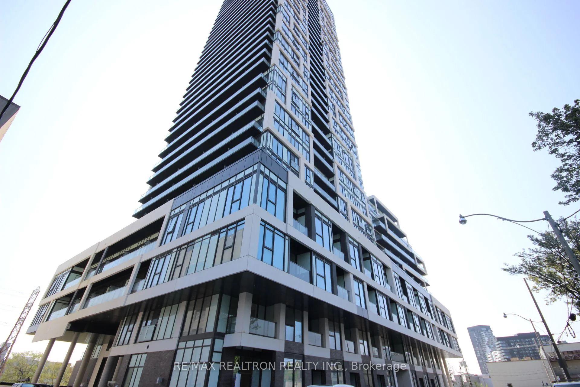 5 Defries Street 622, Toronto C08, On M5a 0w7