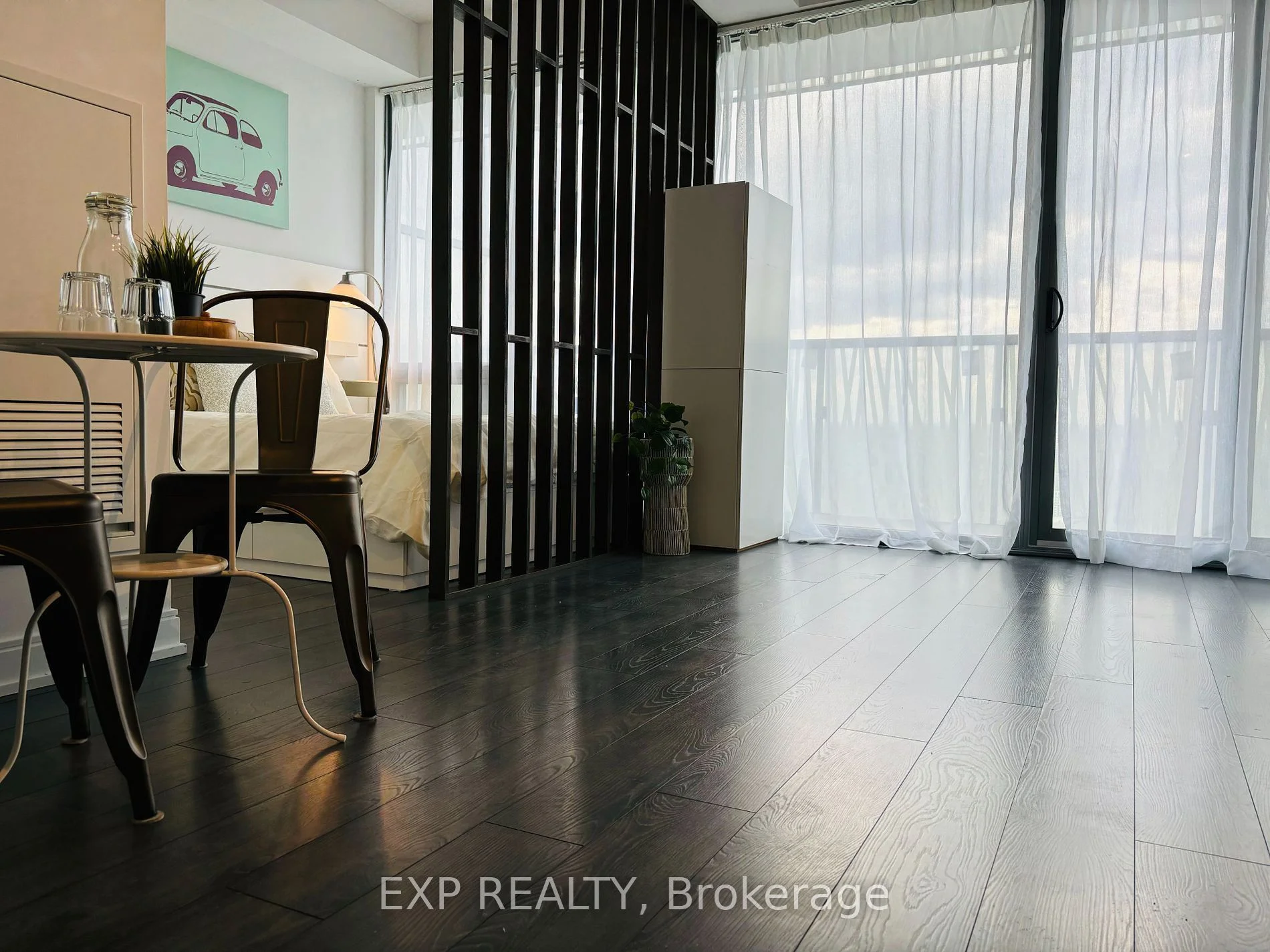 Condo Apartment in Toronto