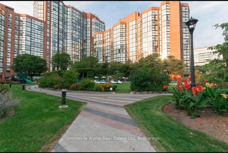 Condo Apartment in Toronto