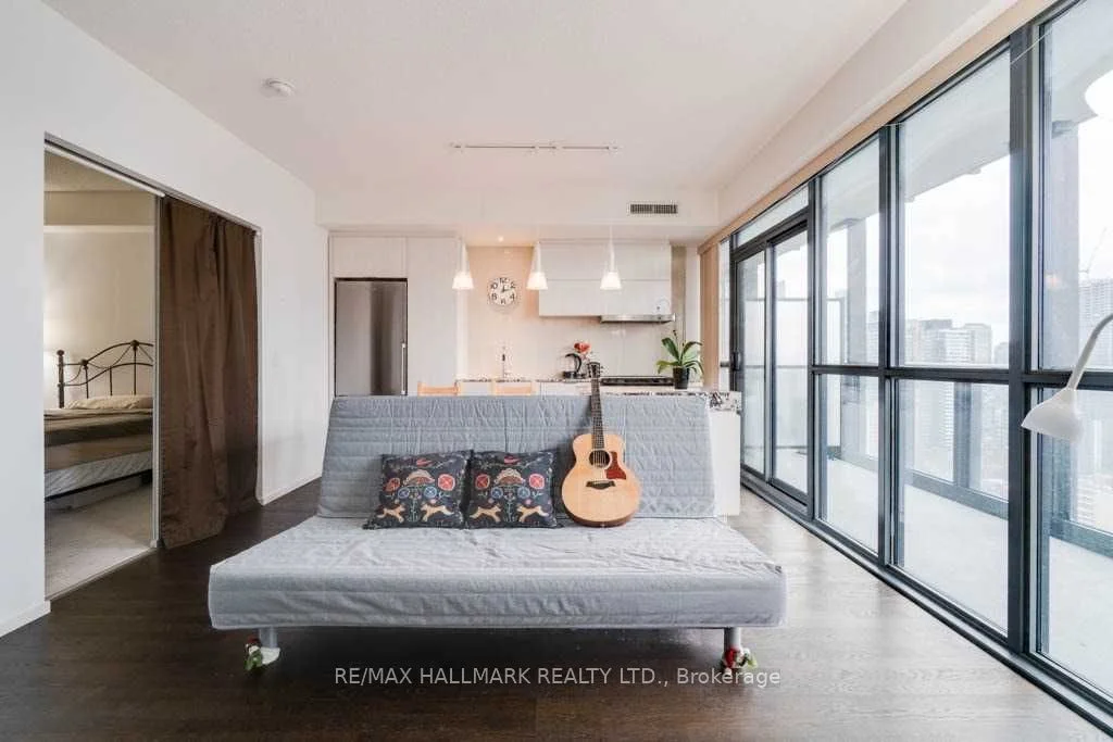 101 Charles Street 2505, Toronto C08, ON M4Y 1V2