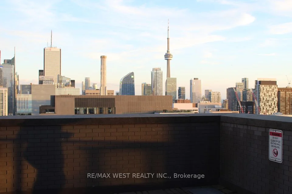 770 Bay Street 315, Toronto C01, ON M5G 1N6