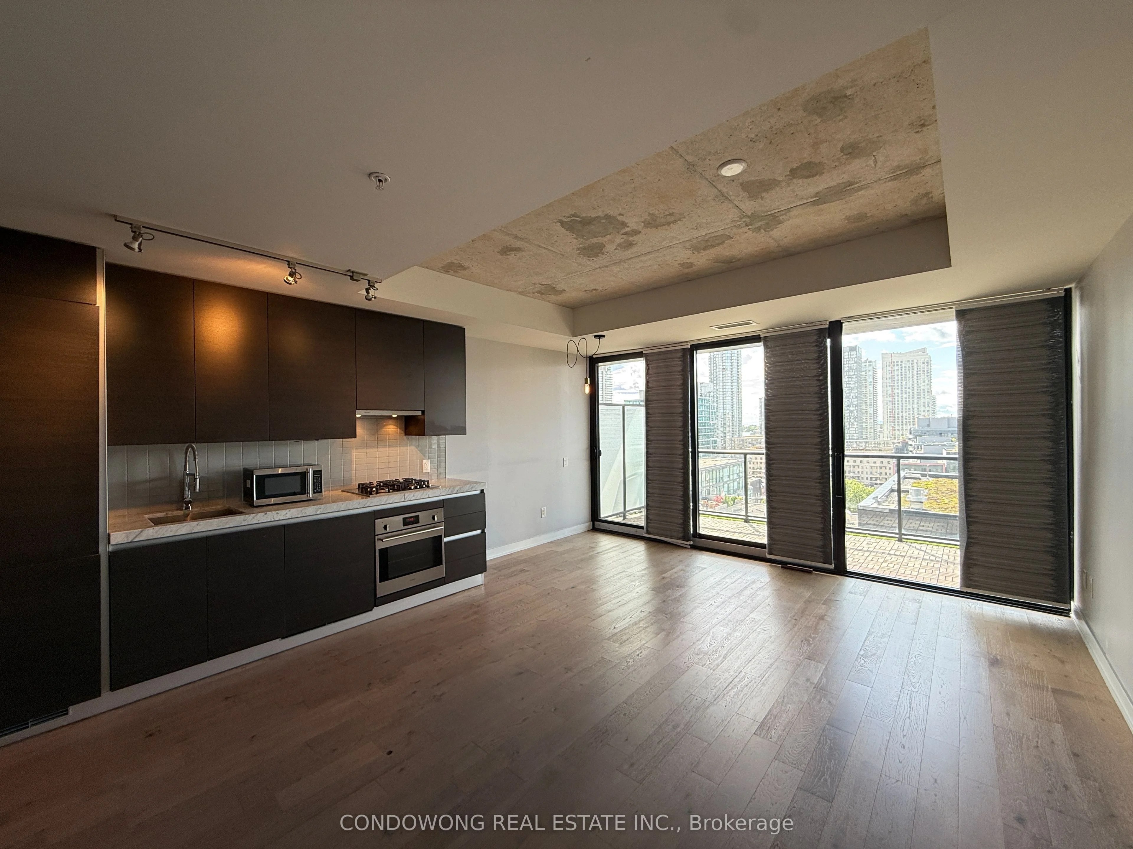 629 King Street W Ph1423, Toronto C01, ON M5V 0G9