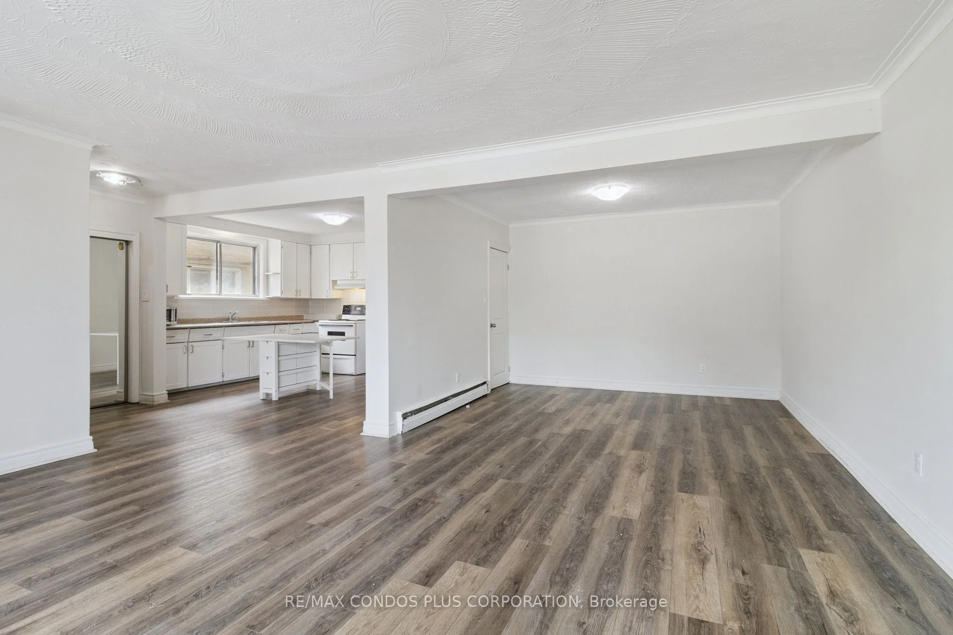 449 Wilson Avenue 2, Toronto C06, ON M3H 1T5