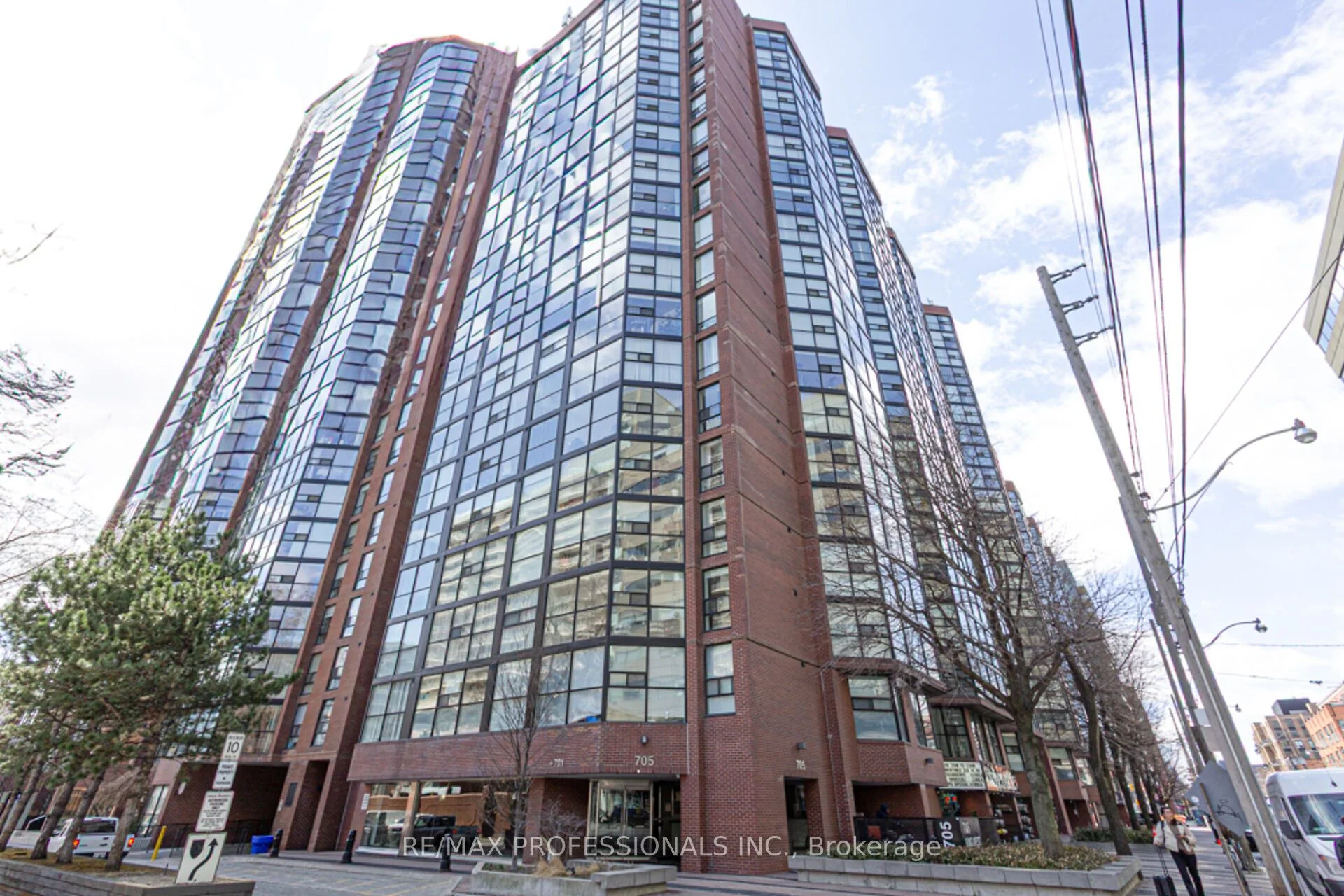 705 King Street W 405, Toronto C01, ON M5V 2W8