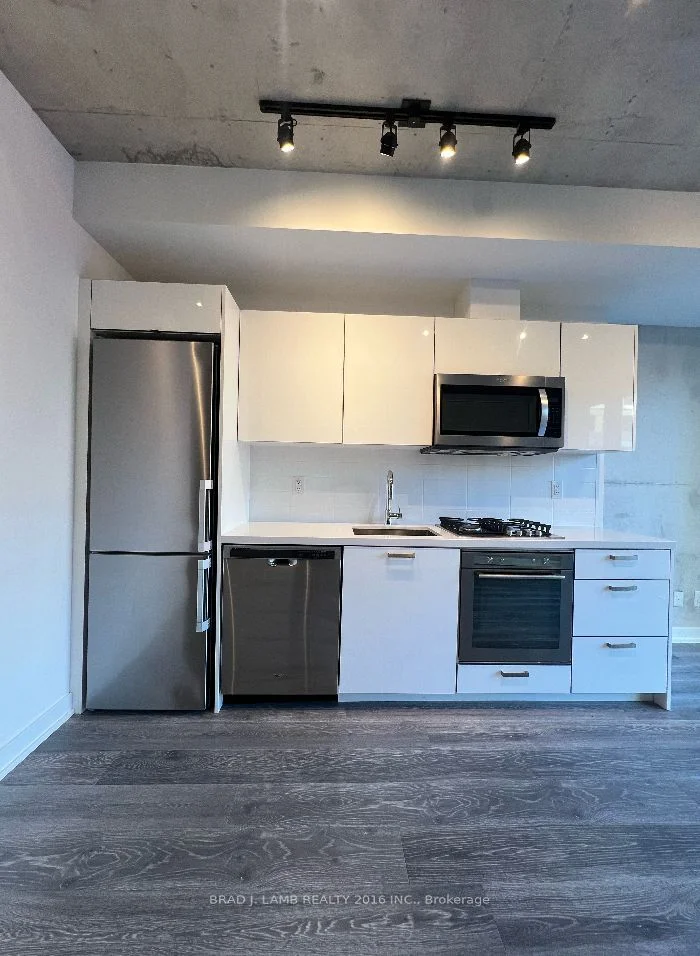 55 Ontario Street 418, Toronto C08, ON M5A 0T8