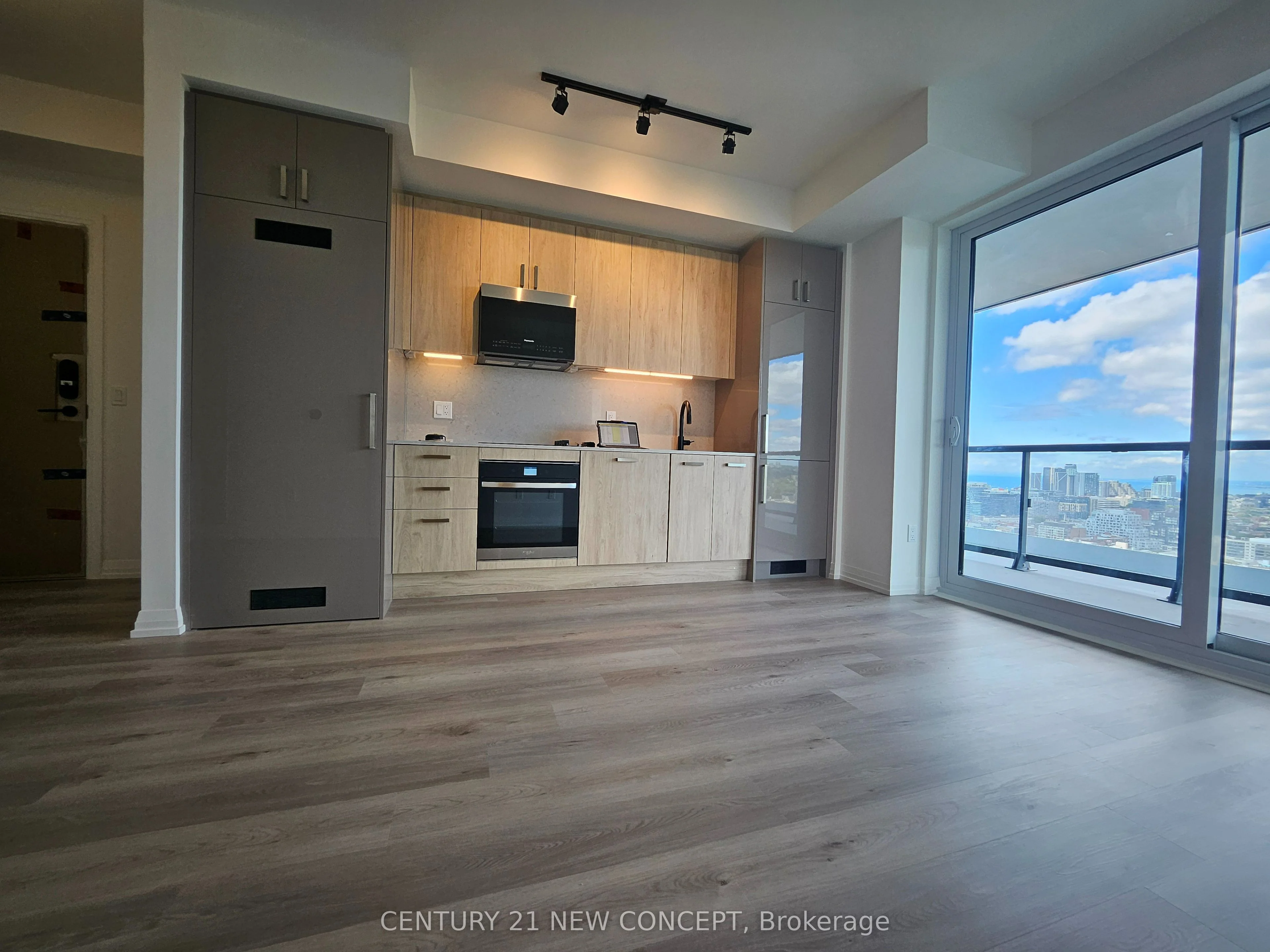 280 Dundas Street 2811, Toronto C01, ON M5T 0E3