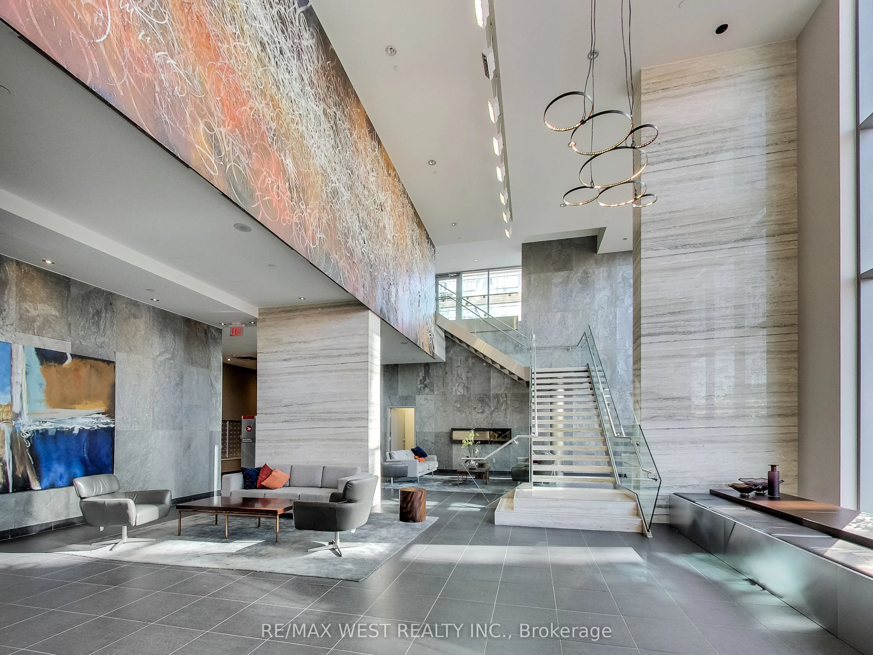 15 Iceboat Terrace 1110, Toronto C01, ON M5V 4A5